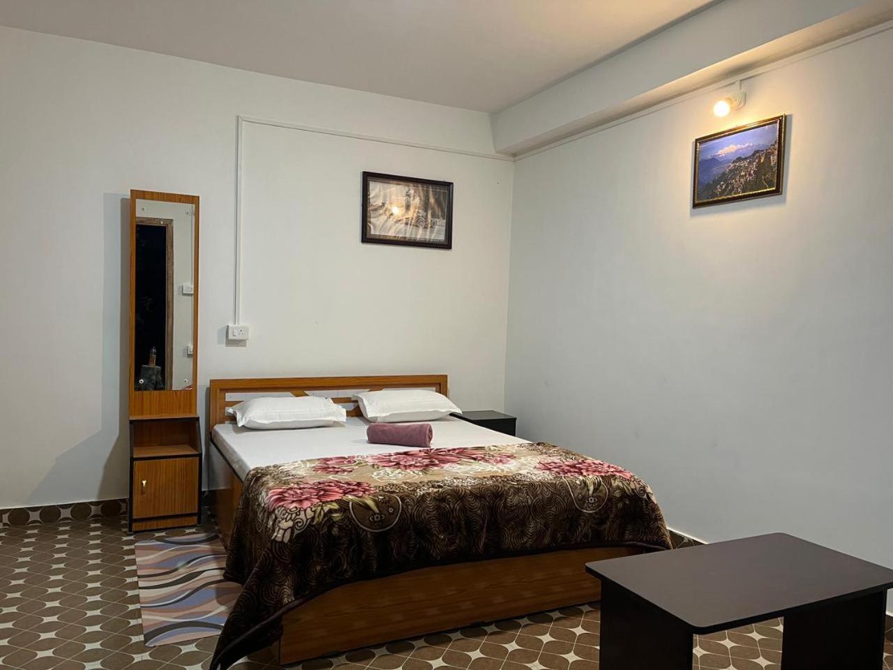 Lake Side Homestay - Pradhan Homestay Mirik Eksteriør billede